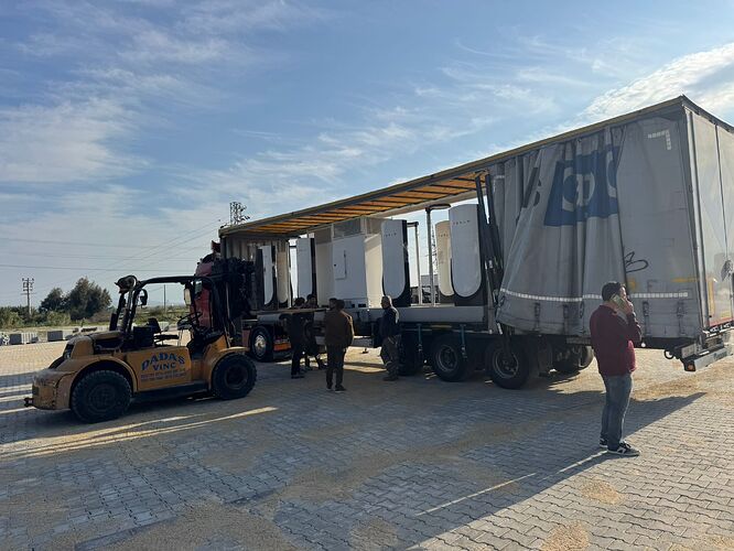 WhatsApp Image 2025-11-20 at 16.46.53