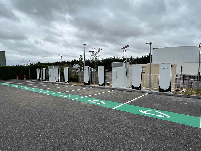 Tesla Carpiquet