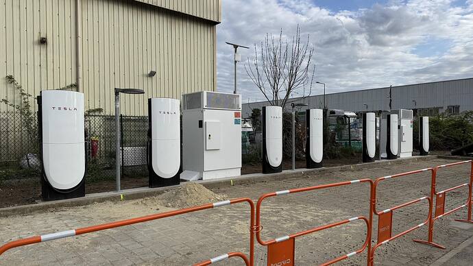 4841 - Tesla - Herblay-sur-Seine (Grand Frais) 2